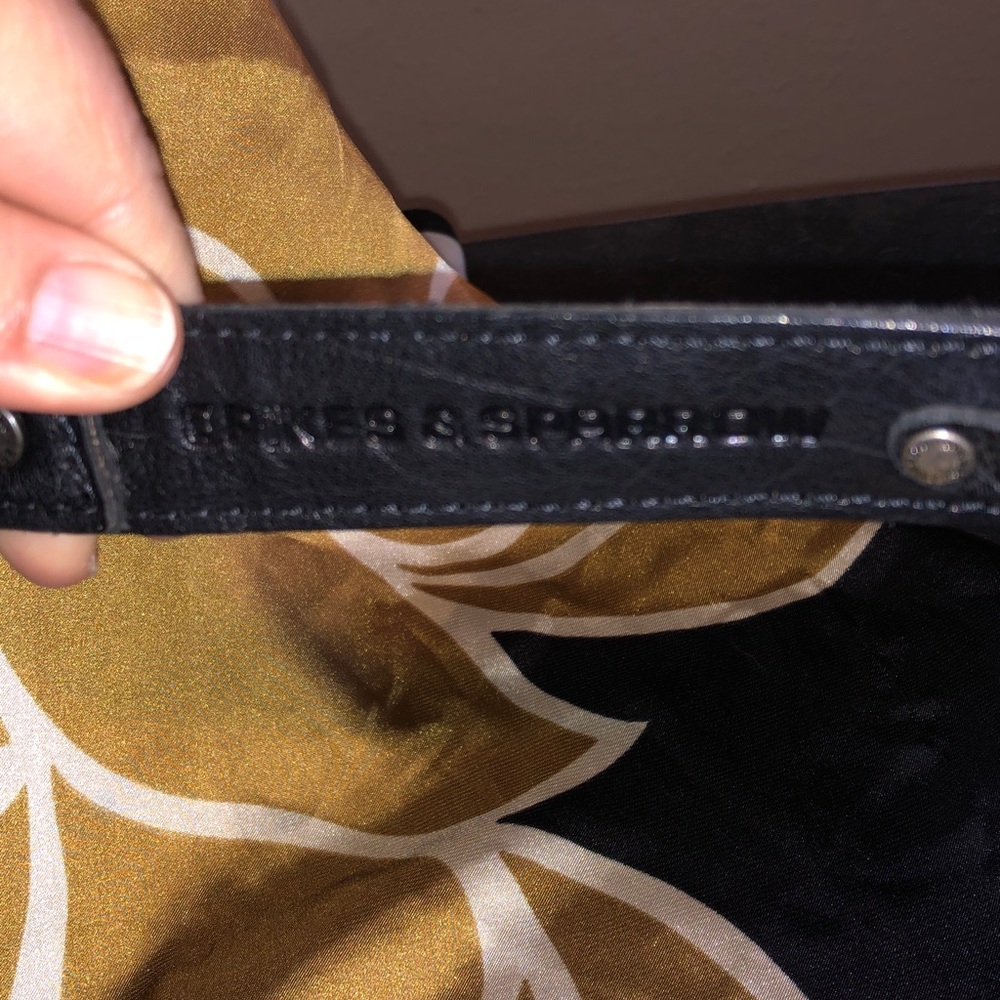 Spikes & Sparrow Leather Crossbody Shoulder Bag - Picture 5 of 13